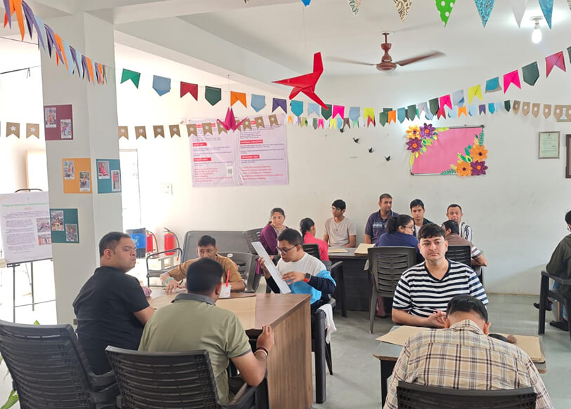 The team of neurodivergent people at Aabal Nahi Sabal make over 100 bags in a day